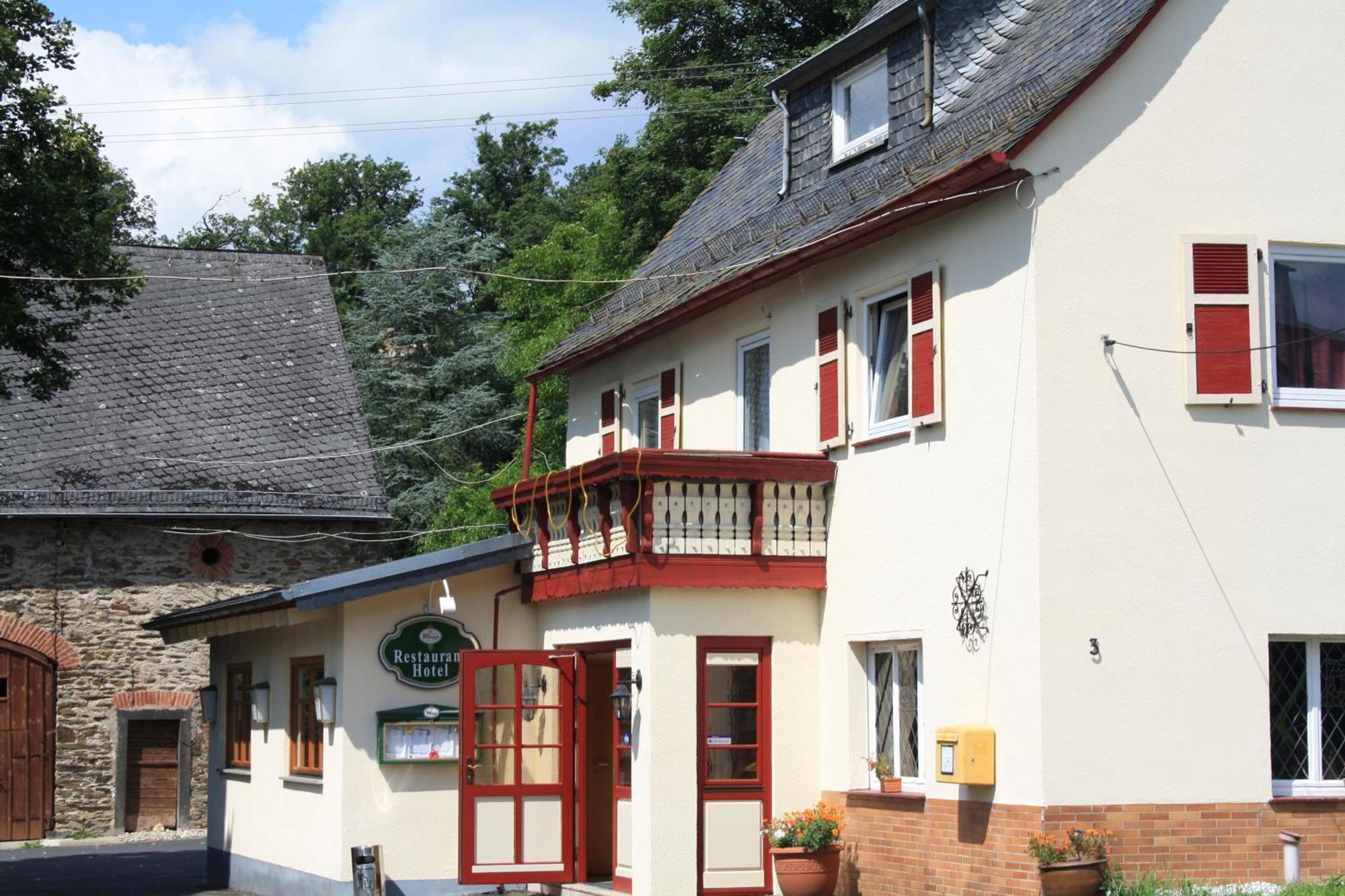 Landgasthaus Alter Posthof Halsenbach Exterior photo