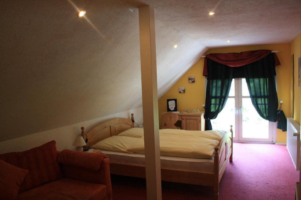 Landgasthaus Alter Posthof Halsenbach Room photo